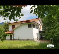 Indipendente fivizzano per due famiglie