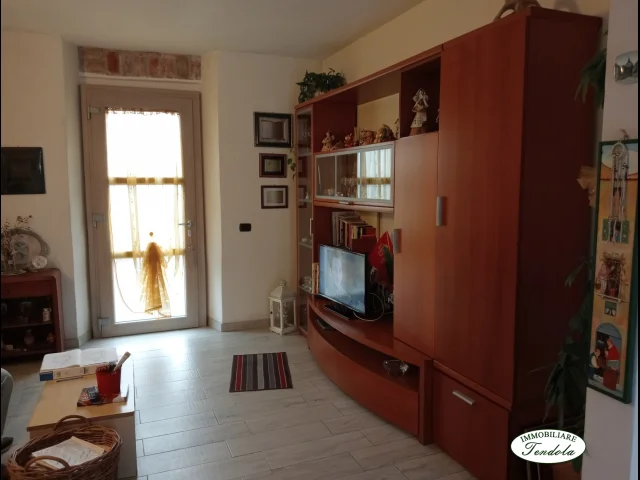 Appartamenti in Vendita - Semindipendente con giardino san lazzaro sarzana