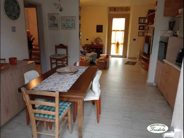 Appartamenti in Vendita - Semindipendente con giardino san lazzaro sarzana