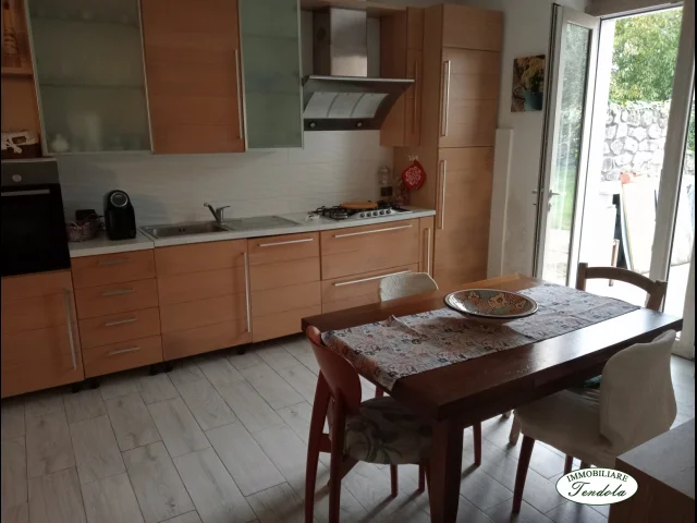 Appartamenti in Vendita - Semindipendente con giardino san lazzaro sarzana