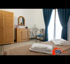 Appartamenti in Vendita - Indipendente nel cuore di castellammare