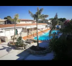 Appartamenti in Vendita - Appartamento in residence a carini a 150 metri dal mare