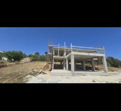 Appartamenti in Vendita - Villa grezza su un lotto di 5000 mq circa