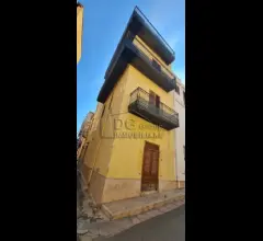 Indipendente nel cuore di castellammare del golfo