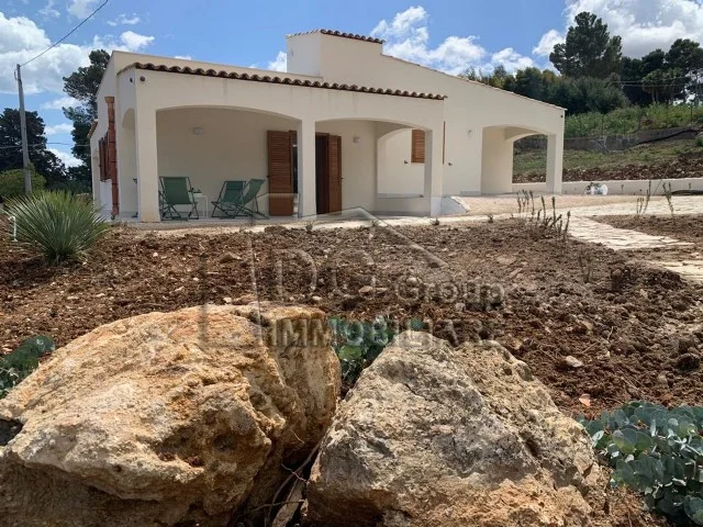 Villa c/da mazzo di sciacca - scopello interamente arredata