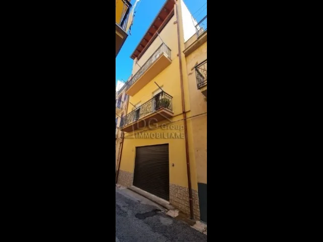 Indipendente con garage