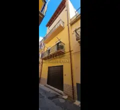 Indipendente con garage