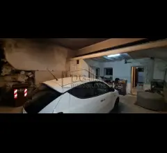 Appartamenti in Vendita - Indipendente con garage