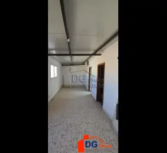 Appartamenti in Vendita - Indipendente piu' commerciale corso san francesco di paola