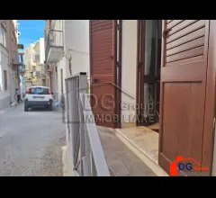 Appartamenti in Vendita - Indipendente piano rialzato arredato