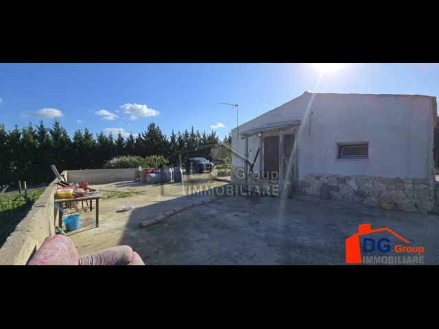 Appartamenti in Vendita - Indipendente immerso nel verde in zona calatubo
