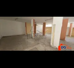 Magazzino artigianale/ commeciale viale europa