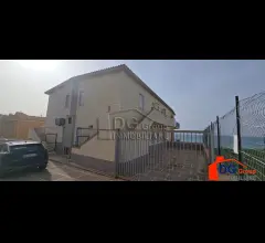 Appartamenti in Vendita - Appartamento con vista mare a balestrate