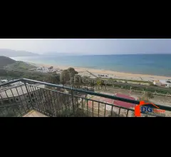 Appartamenti in Vendita - Appartamento con vista mare a balestrate