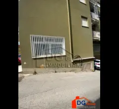 Appartamenti in Vendita - Locale di 150 mq in via maria riposo