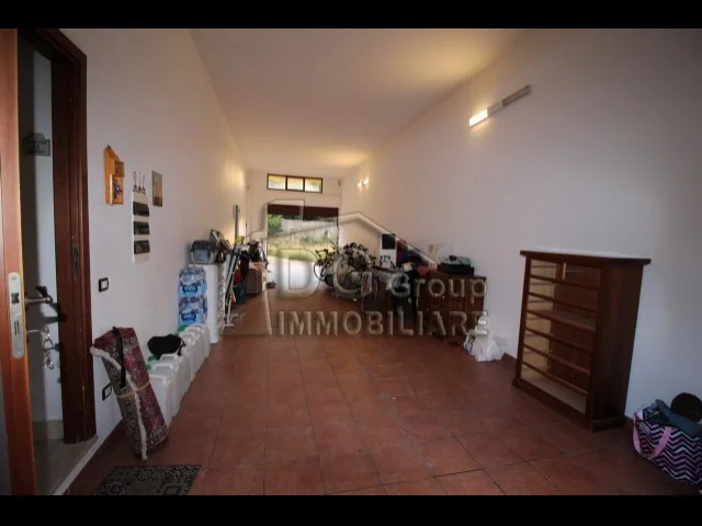 Appartamenti in Vendita - Rifinitissima casa indipendente con doppia esposizione