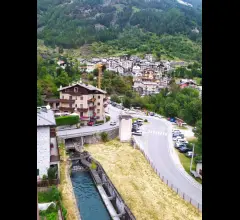 Alta montagna sci alpino