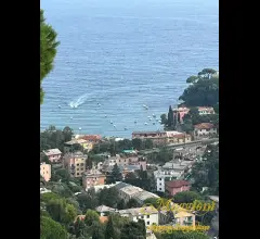 Panoramico appartamento con terrazza vista mare
