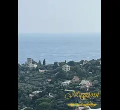 Appartamenti in Vendita - Panoramico appartamento con terrazza vista mare