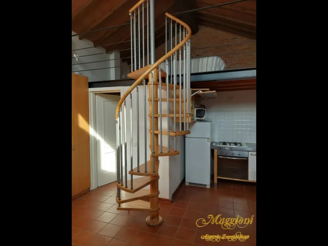 Appartamenti in Vendita - Casetta indipendente con giardino