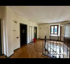 Appartamenti in Vendita - Ufficio primo piano