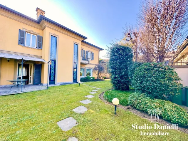 Appartamenti in Vendita - Compendio immobiliare