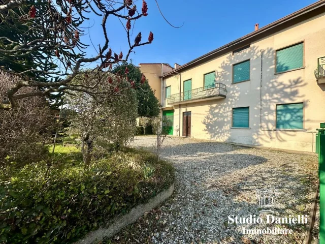 Appartamenti in Vendita - Compendio immobiliare