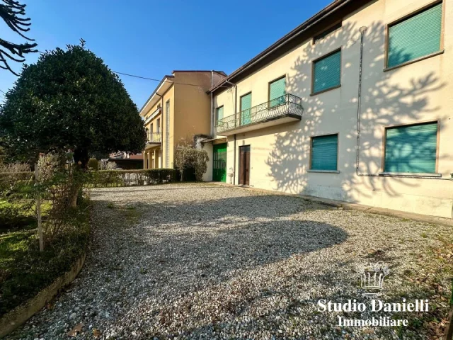 Appartamenti in Vendita - Compendio immobiliare