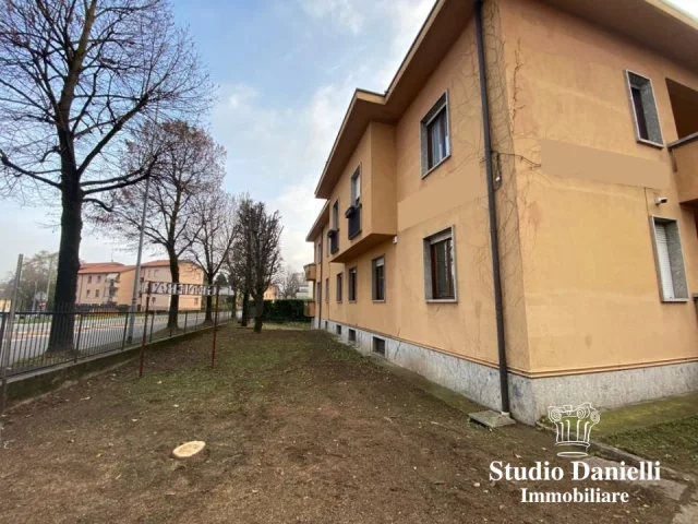 Appartamenti in Vendita - Ufficio in locazione