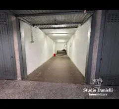 Appartamenti in Vendita - Box doppio in lunghezza