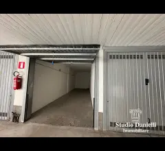 Appartamenti in Vendita - Box doppio in lunghezza