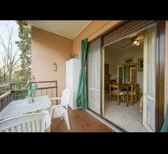 Appartamenti in Vendita - Appartamento con terrazza e cortiletto a lierna