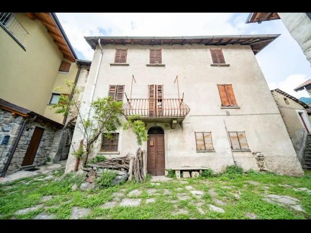 Appartamenti in Vendita - Casa indipendente in vendita nel cuore storico di maggiana