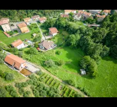 Appartamenti in Vendita - Crea la tua oasi: terreno edificabile a somana per tre unità
