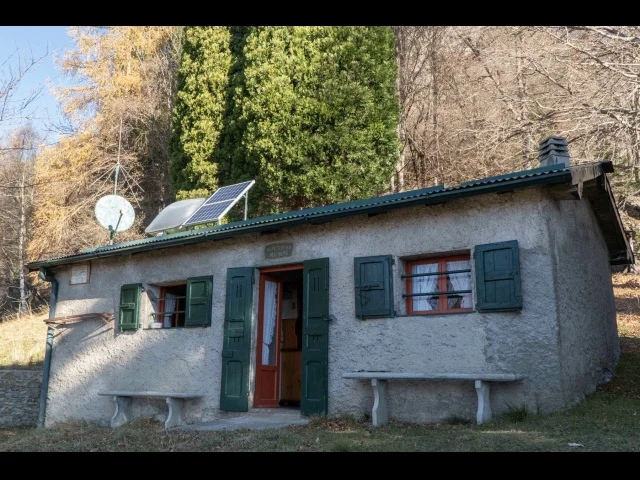 Appartamenti in Vendita - Incantevole casello di montagna a era alpe cetra