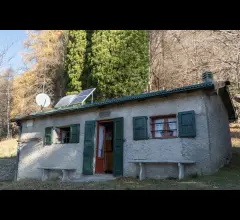 Appartamenti in Vendita - Incantevole casello di montagna a era alpe cetra