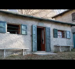 Appartamenti in Vendita - Incantevole casello di montagna a era alpe cetra