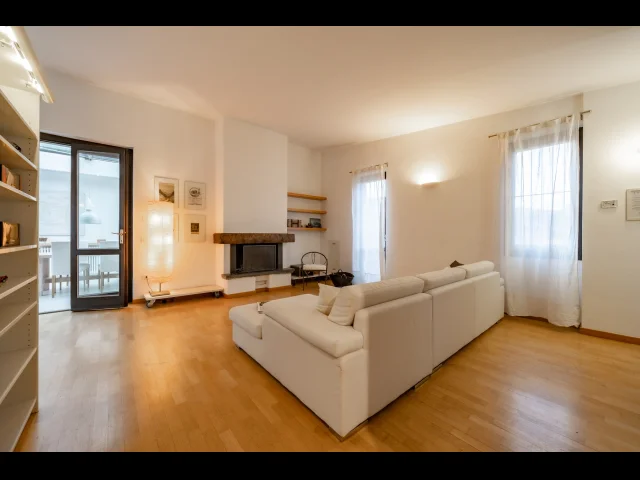 Appartamenti in Vendita - Casa da sogno a lierna: vicino alla spiaggia di riva bianca