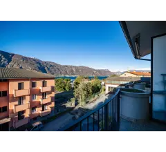 Appartamenti in Vendita - Appartamento su due livelli con vista lago a mandello lario