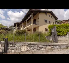 Sogna la tua seconda casa: rifugio di montagna a esino lario