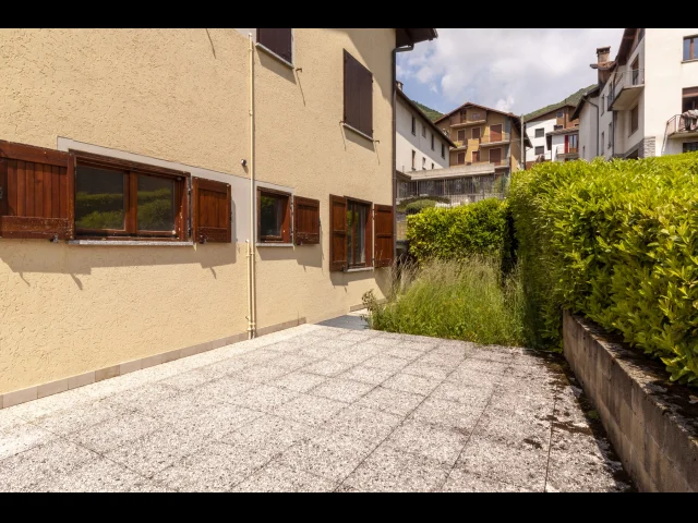 Appartamenti in Vendita - Sogna la tua seconda casa: rifugio di montagna a esino lario