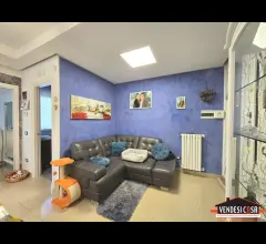 Appartamenti in Vendita - Bivani al piano terra con box e cantina zona canneto parco
