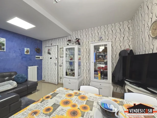 Appartamenti in Vendita - Bivani al piano terra con box e cantina zona canneto parco