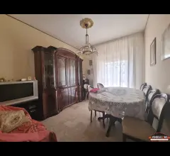 Appartamenti in Vendita - Trivani + acc. con box auto zona carabinieri montrone