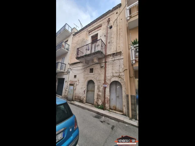 Appartamenti in Vendita - Casa indipendente zona corso vittorio veneto canneto