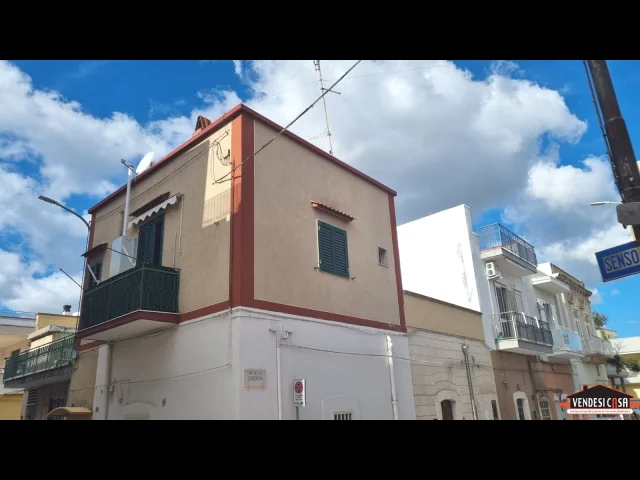 Bivani indipendente con terrazzo zona centralissima canneto