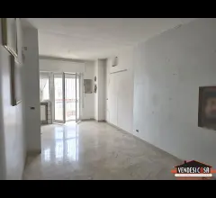 Appartamenti in Vendita - 3 vani + acc. in appartamento zona centro canneto