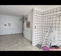 Appartamenti in Vendita - 3 vani + acc. in appartamento zona centro canneto