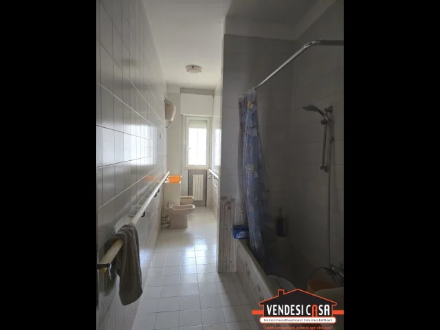 Appartamenti in Vendita - 3 vani + acc. in appartamento zona centro canneto
