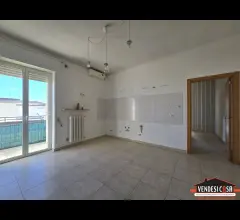 Appartamento di 2 vani ed acc. zona canneto centro